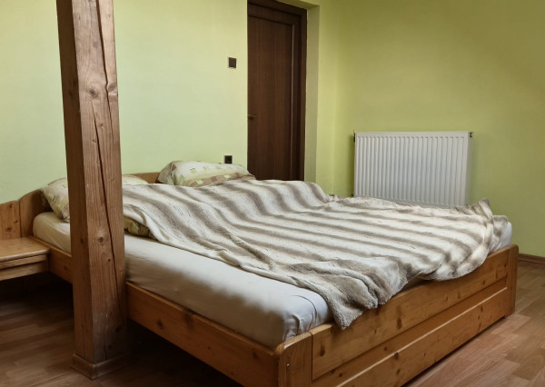 RODINNÝ DOM S DVOMI BYTOVÝMI JEDNOTKAMI – INOVECKÁ ULICA, TRENČÍN