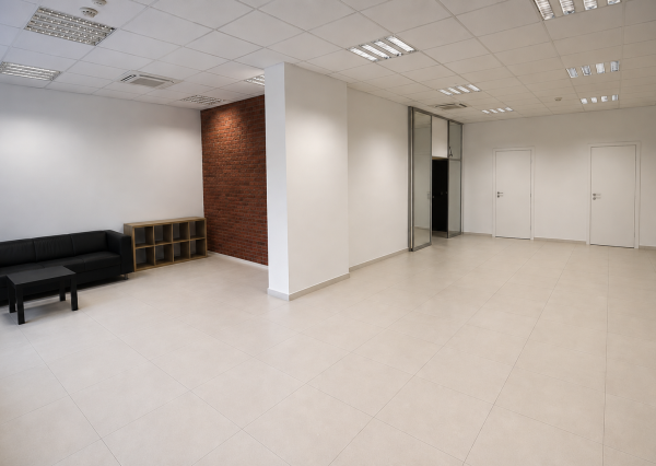 Obchodný priestor na prenájom, 90 m², Šumavská ulica, BA – Ružinov, ihneď voľný + parkovacie miesto
