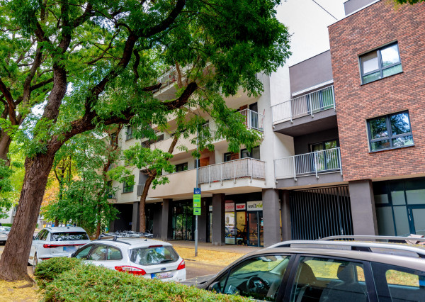 Obchodný priestor na prenájom, 90 m², Šumavská ulica, BA – Ružinov, ihneď voľný + parkovacie miesto