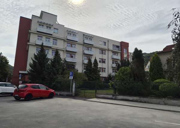 2 izbový byt v novostavbe v kúpeľnom meste Trenčianske Teplice