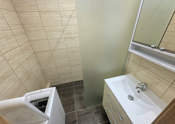 PRENÁJOM Bánovce nad Bebravou/3 IZBOVÝ BYT/ CENTRUM-STRED/