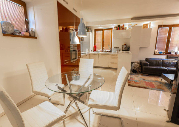 Na predaj výnimočný 3-izbový rodinný dom, 249 m², Vajnory