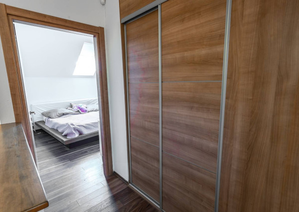 Na predaj výnimočný 3-izbový rodinný dom, 249 m², Vajnory