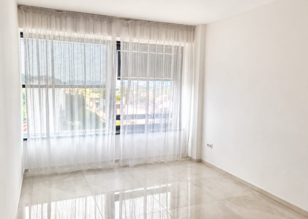 NA PREDAJ | MODERNÝ 2-IZBOVÝ BYT 57 m² | ORION – CENTRUM DUBNICE NAD VÁHOM | PODZEMNÉ PARKOVANIE 3 ROKY GRÁTIS