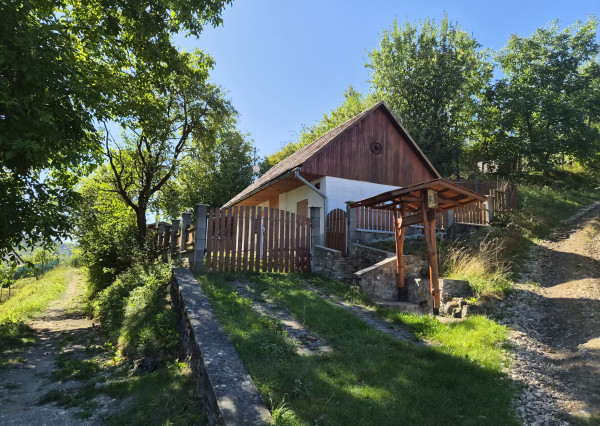 Víkendová chalupa Mikušovce, pozemok 281m2