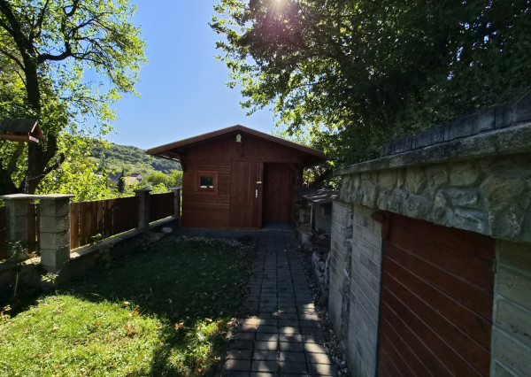 Víkendová chalupa Mikušovce, pozemok 281m2