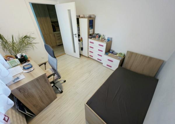 4 izbový byt Bánovce nad Bebravou /CENTRUM - STRED / 80 m2/ PIVNICA