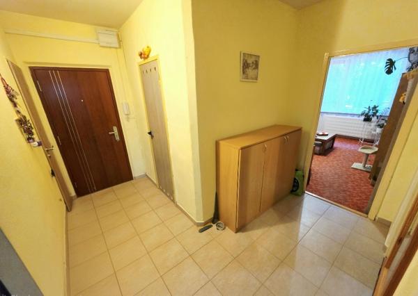 4 izbový byt Bánovce nad Bebravou /CENTRUM - STRED / 80 m2/ PIVNICA
