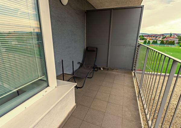 Na prenájom luxusný 2-izbový byt, 73 m², garážové státie, Bratislava – Ružinov (Hrachová), ihneď voľný