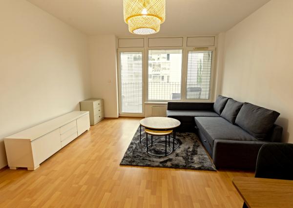 Na prenájom luxusný 2-izbový byt, 73 m², garážové státie, Bratislava – Ružinov (Hrachová), ihneď voľný
