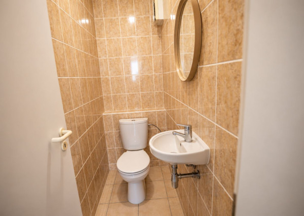 Na prenájom priestranný 3-izbový byt s lodžiou, 101 m², nádherný výhľad na Bratislavu,Zadunajská cesta, Petržalka, od 10/2026
