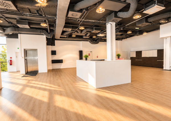 Na prenájom reprezentatívny priestor 231 m² – Dunajská ulica, Staré Mesto, bez provízie, voľný ihneď