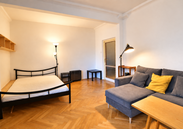Na prenájom 1-izbový byt, 40 m², Medzilaborecká ul., Ružinov - Štrkovec