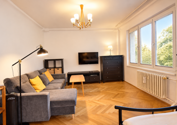 Na prenájom 1-izbový byt, 40 m², Medzilaborecká ul., Ružinov - Štrkovec