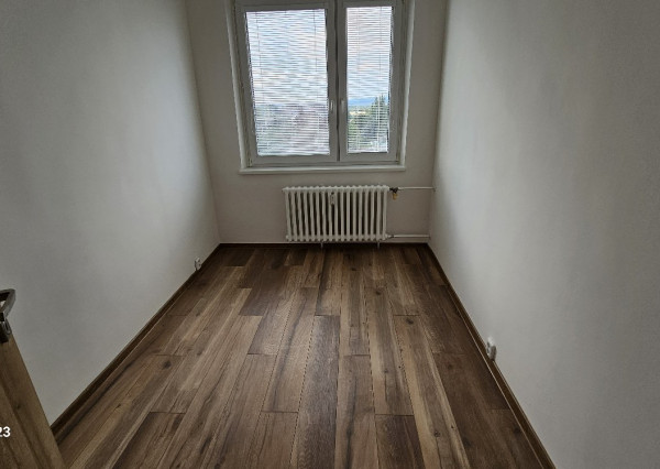 PRENÁJOM 3 IZB BYT 60 M2 PIEŠŤANY, KOMENSKÉHO, KOMPLET REKONŠTRUKCIA
