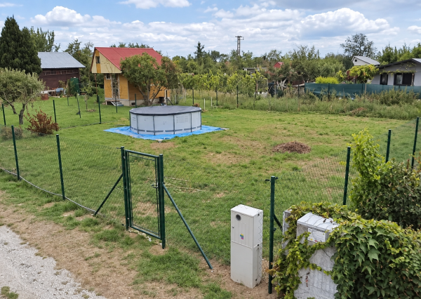 Predaj pozemku 401 m² v záhradkárskej oblasti – Drahovce Hať, Siete: Elektrina, voda, žumpa