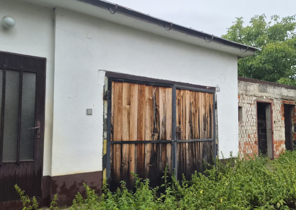 Dva rodinné domy,  na pozemku 763 m² – Horná Breznica