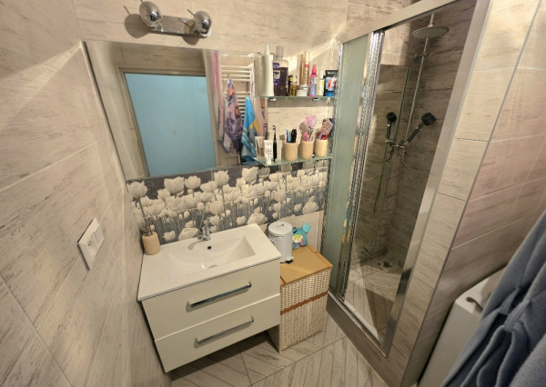 3 izbový byt Bánovce nad Bebravou /CENTRUM / 52 m2/ PIVNICA