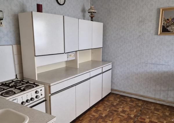 DOM S POTENCIÁLOM A VEĽKOU ZÁHRADOU – PREJTA, POZEMOK 1 050 m²