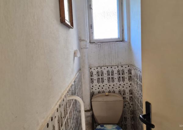 DOM S POTENCIÁLOM A VEĽKOU ZÁHRADOU – PREJTA, POZEMOK 1 050 m²