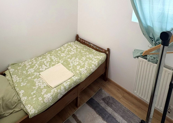 Útulné a kompletne zariadené bývanie v rodinnom dome so záhradkou – Piešťany, Floreát