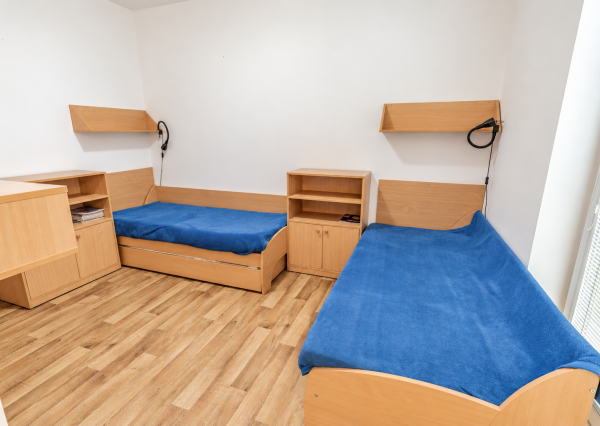 Na prenájom 2-izbový byt, 47 m², klimatizovaný, Odborárska ul., BA – Nové Mesto, ihneď voľný