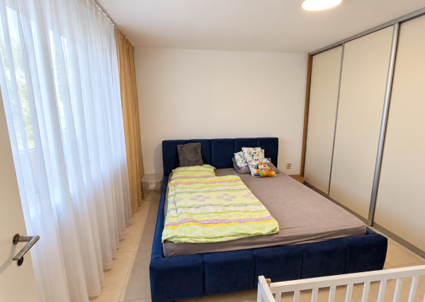 ZREKONŠTRUOVANÝ A ZARIADENÝ DOM 2+kk • POZEMOK 1 112 m² • SÚKROMIE A VLASTNÝ KÚSOK LESA – LÚKA