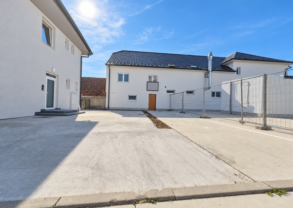 2 izbový byt Motešice 60m2 + parkovacie miesto - prenájom