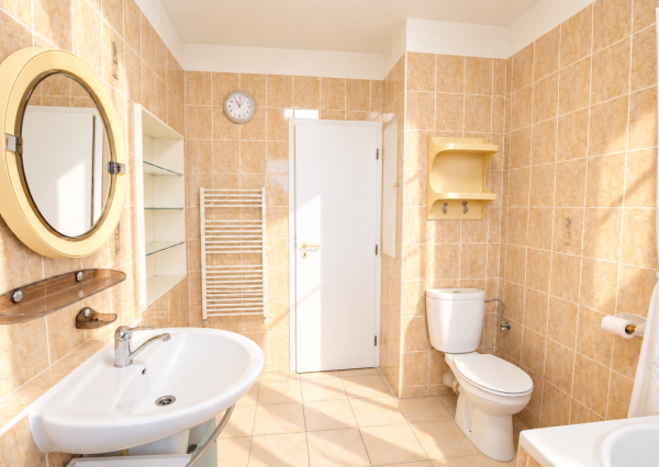 Na prenájom priestranný 3-izbový byt s lodžiou, 101 m², nádherný výhľad na Bratislavu,Zadunajská cesta, Petržalka, od 10/2026