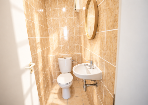 Na prenájom priestranný 3-izbový byt s lodžiou, 101 m², nádherný výhľad na Bratislavu,Zadunajská cesta, Petržalka, od 10/2026