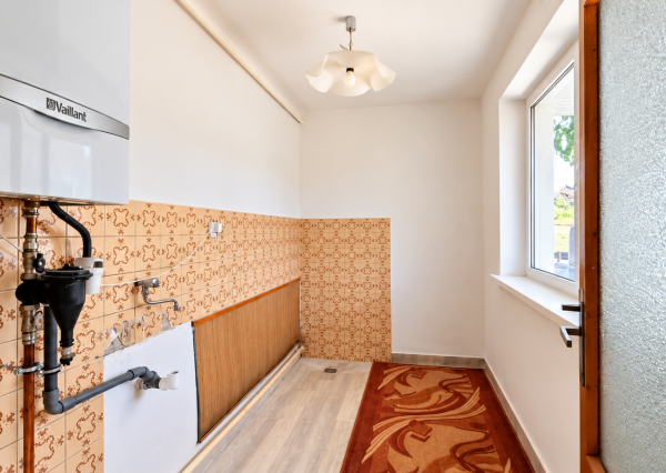 NOVINKA V PONUKE! Rodinný dom s veľkorysým pozemkom 923 m², garážou – DUBOVANY