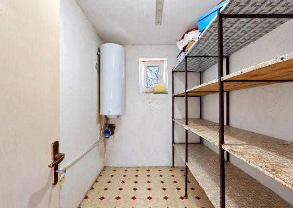 NOVINKA V PONUKE! Rodinný dom s veľkorysým pozemkom 923 m², garážou – DUBOVANY