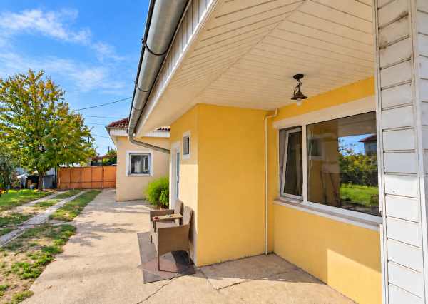 NOVINKA V PONUKE! Rodinný dom s veľkorysým pozemkom 923 m², garážou – DUBOVANY