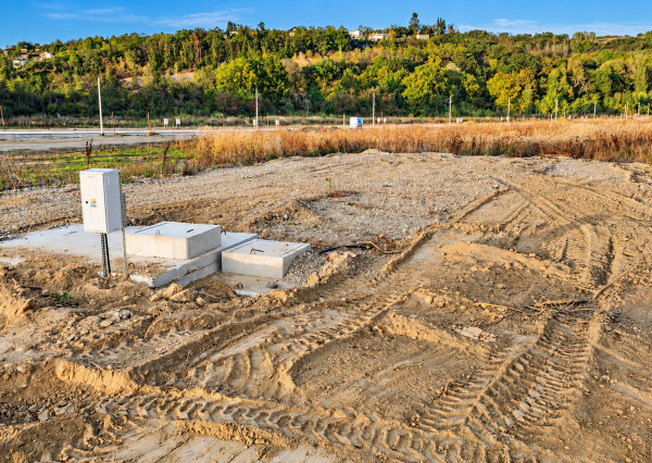 STAVEBNÝ POZEMOK 516 m² – RATNOVCE, LEN KÚSOK OD PIEŠŤAN