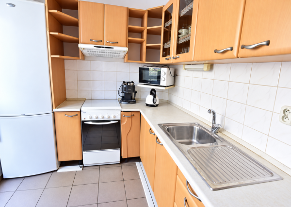 3-izbový byt s balkónom aj lodžiou v zelenom Ružinove – Exnárova, Pošeň