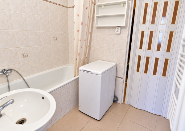 3-izbový byt s balkónom aj lodžiou v zelenom Ružinove – Exnárova, Pošeň