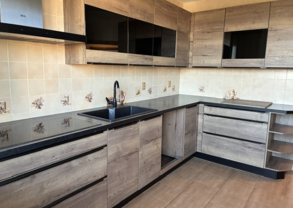 EXKLUZÍVNE* Predám 2 izbový byt Ilava, ul. SNP - 58 m2