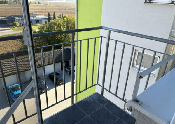 EXKLUZÍVNE* Predám 2 izbový byt Ilava, ul. SNP - 58 m2