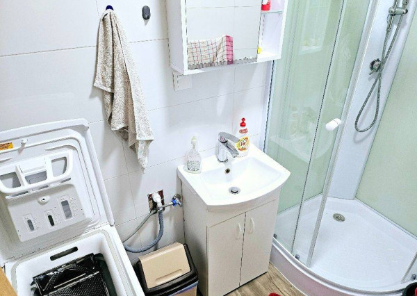 PRENÁJOM 3 IZBOVÝ BYT / CENTRUM / LOGGIA / PIVNICA / ZARIADENÝ