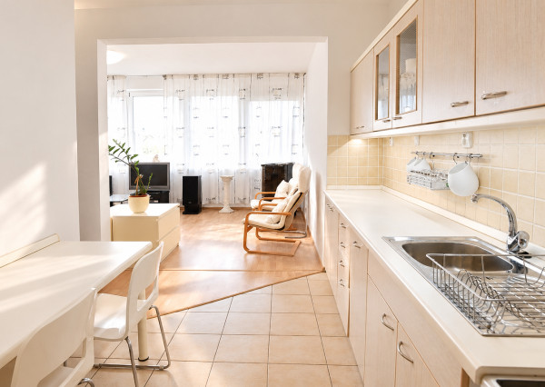 Priestranný 3-izbový byt s lodžiou, 101 m², Zadunajská cesta, Petržalka