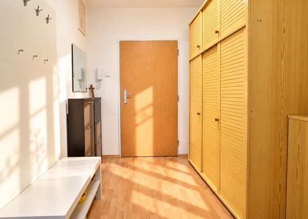 Priestranný 3-izbový byt s lodžiou, 101 m², Zadunajská cesta, Petržalka