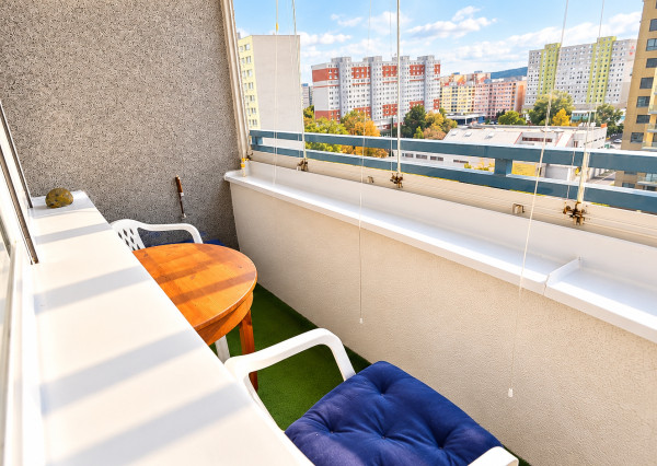 Priestranný 3-izbový byt s lodžiou, 101 m², Zadunajská cesta, Petržalka