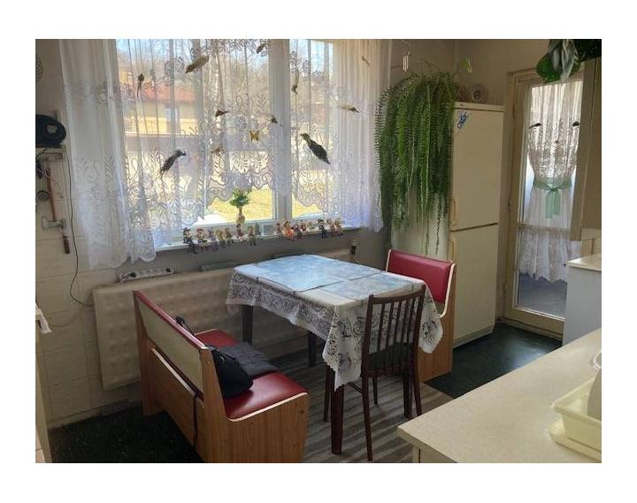 Predám 3 izbový byt Považská Bystrica, SNP - 70 M2