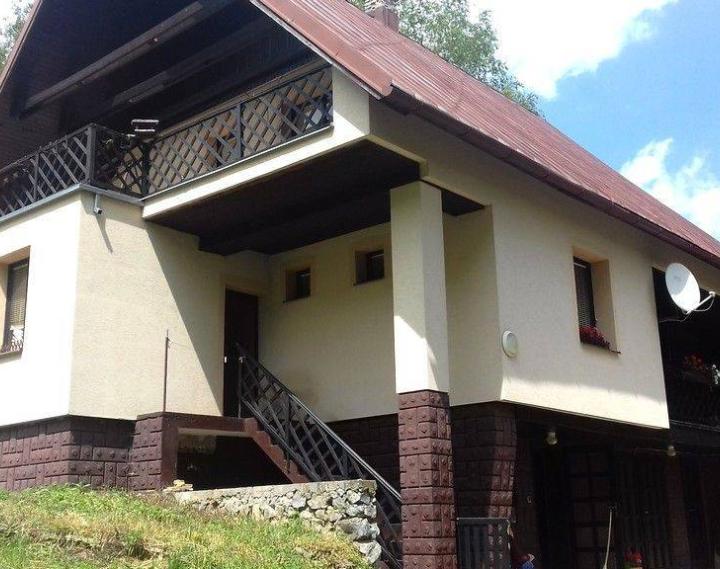 Chalupa v krásnom prostredí, Valaská Belá