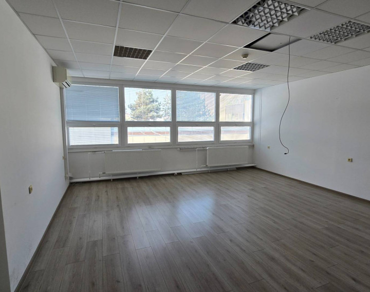 Voľná kancelária 45,5 m² na prenájom - Piešťany, Vajanského