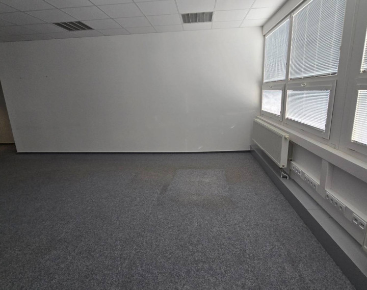 Kancelária 70 m² (50m2 + 20m2) na prenájom - Piešťany, Vajanského