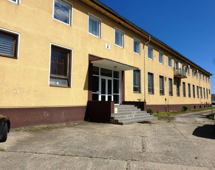 Administratívna budova so sklad. priestormi 1200 m2 - Tr. Bohuslavice
