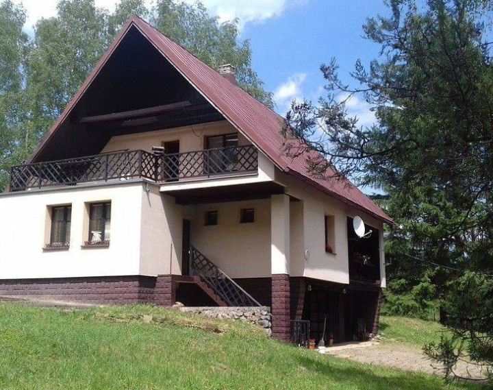 Priestranná chalupa pri lyžiarskom stredisku - Valaská Belá