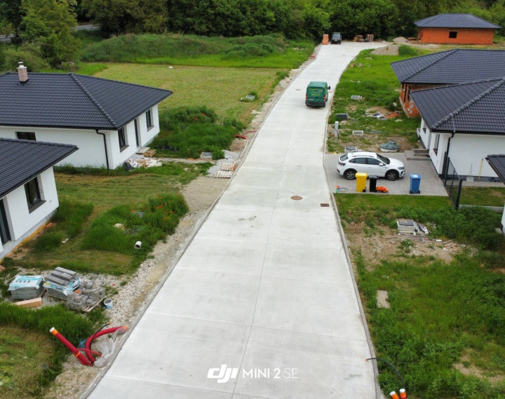 SKVELÁ CENA! NOVOSTAVBA 100 M2 BUNGALOV 4+1 *TYP 1* S POTOKOM, PRAŠNÍK