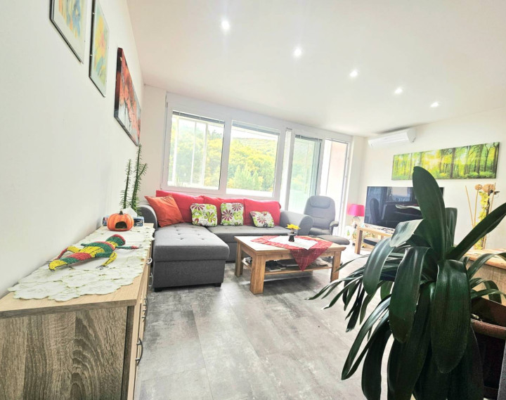 Prenájom 2-izbového bytu, Štvrť SNP , Trenčianske Teplice 